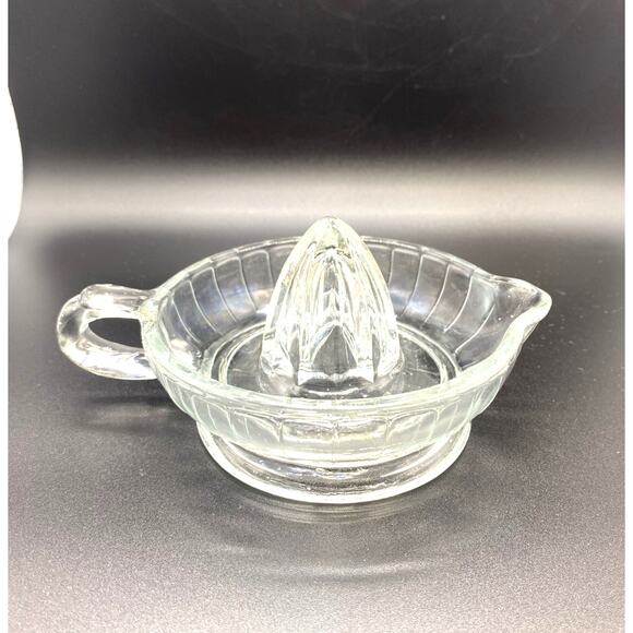 Fruit Juicer,‎ Depression Glass, Federal Glass, Vintage Reamer - Picture 1 of 4